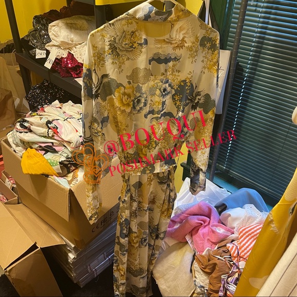 BLOGGER FAV ZARA FLORAL PRINTED BELTED KIMONO - Picture 3 of 6